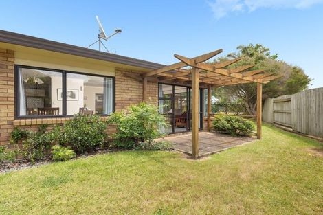 Photo of property in 25 Barbara Grove, Papamoa Beach, Papamoa, 3118