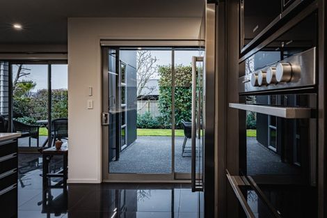 Photo of property in 19 Ernest Kemp Rise, Wharewaka, Taupo, 3330