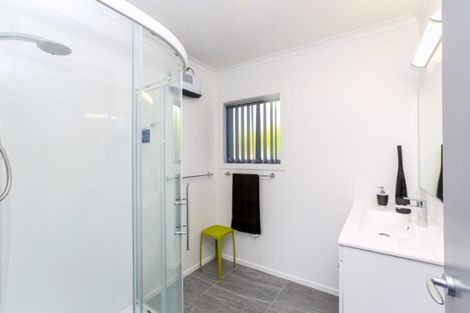 Photo of property in 20 Findlay Street, Moturoa, New Plymouth, 4310