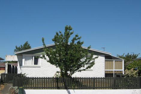 Photo of property in 26 Bickerton Street, Wainoni, Christchurch, 8061