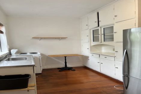 Photo of property in 2/493 Point Chevalier Road, Point Chevalier, Auckland, 1022