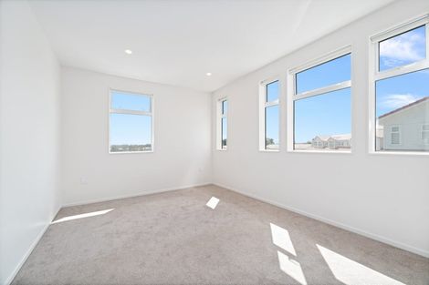 Photo of property in 42 Whautapu Court, Avondale, 1026