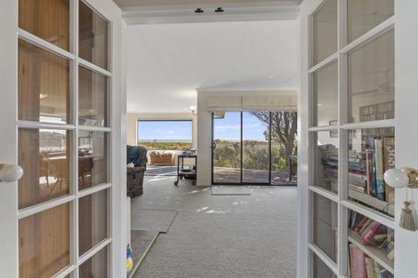 Photo of property in 5 Moana Street, Otaki Beach, Otaki, 5512