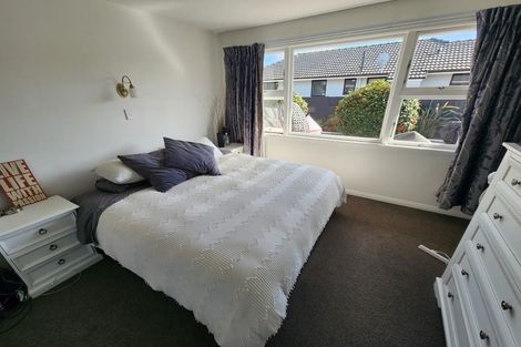 Photo of property in 72 Niven Street, Avondale, Christchurch, 8061