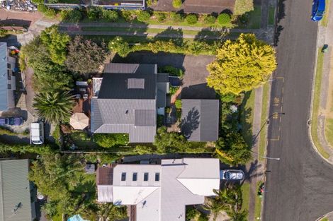 Photo of property in 40 Corinna Street, Welcome Bay, Tauranga, 3112