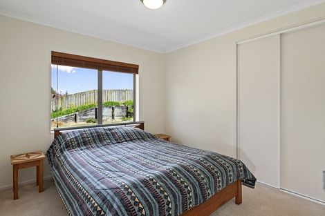 Photo of property in 8 Mcleod Place, Papamoa Beach, Papamoa, 3118