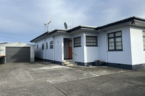 Photo of property in 460 Tremaine Avenue, Takaro, Palmerston North, 4410