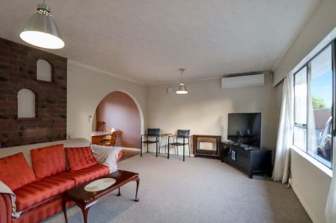 Photo of property in 2/45 Whites Line West, Woburn, Lower Hutt, 5010