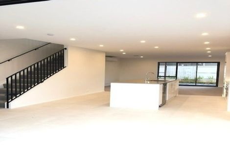 Photo of property in 19 Whimbrel Road, Flat Bush, Auckland, 2019