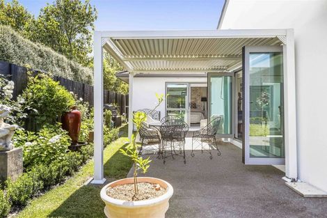 Photo of property in 15 Amokura Crescent, Flagstaff, Hamilton, 3210