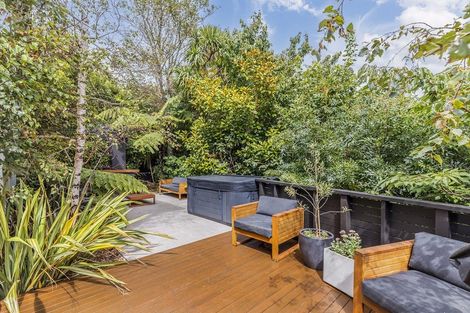 Photo of property in 405b Karori Road, Karori, Wellington, 6012