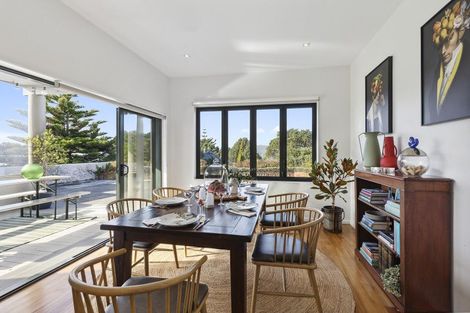 Photo of property in 40 Seatoun Heights Road, Seatoun, Wellington, 6022