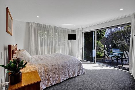 Photo of property in 184b Seaview Road, Westown, New Plymouth, 4310