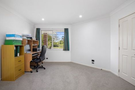 Photo of property in 14 Glencairn Place, Buckland, Pukekohe, 2677