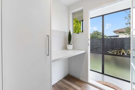 Photo of property in 1/40a Chipping Lane, Redwood, Christchurch, 8051