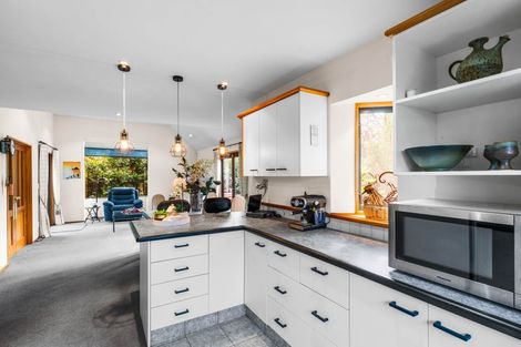 Photo of property in 140 Memorial Avenue, Burnside, Christchurch, 8053