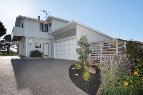 Photo of property in 874a Papamoa Beach Road, Papamoa Beach, Papamoa, 3118