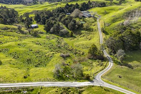 Photo of property in 1782 State Highway 12, Paparoa, 0571