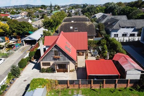 Photo of property in 18b Mountain Road, Mount Wellington, Auckland, 1072