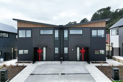 Photo of property in 17 Raeble Walkington Lane, Wallaceville, Upper Hutt, 5018