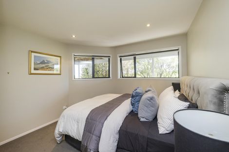 Photo of property in 51 Ruapehu Drive, Fitzherbert, Palmerston North, 4410