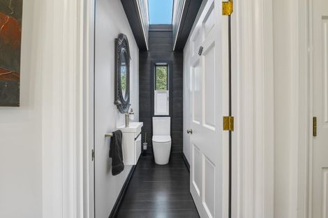 Photo of property in 221 Awai Road, Tarurutangi, New Plymouth, 4372