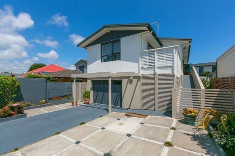 Photo of property in 4 Cutfield Road, New Plymouth, 4310