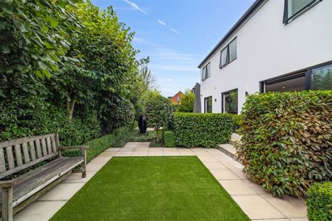 Photo of property in 90 Abberley Crescent, St Albans, Christchurch, 8014