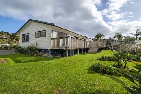 Photo of property in 2 Kassa Rise, Helensville, 0800