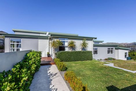 Photo of property in 5 Kaimai Place, Aotea, Porirua, 5024