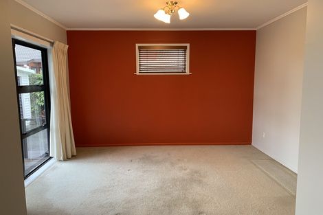 Photo of property in 57 Avonleigh Road, Green Bay, Auckland, 0604
