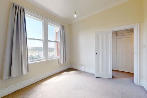 Photo of property in 88 Kelburn Parade, Kelburn, Wellington, 6012