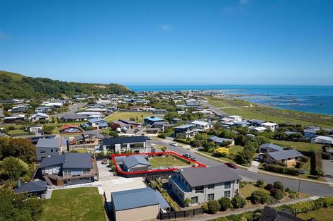 Photo of property in 48 Kotare Place, South Bay, Kaikoura, 7300