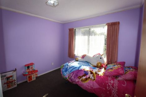 Photo of property in 6 Flinders Place, Johnsonville, Wellington, 6037