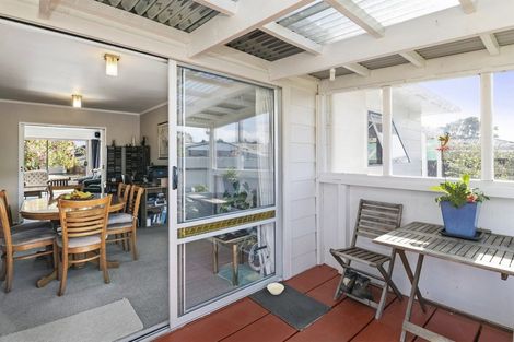 Photo of property in 12 Heather Street, Levin, 5510