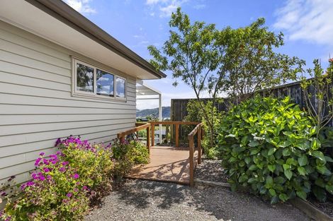 Photo of property in 12 Mahana Place, Raglan, 3225