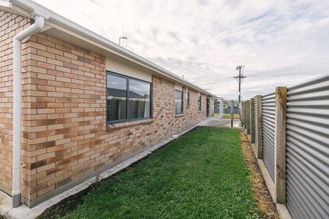 Photo of property in 22 Phillips Street, Sanson, 4817