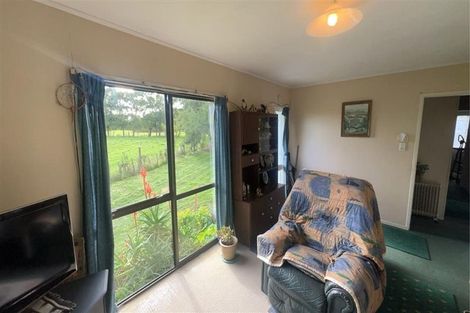 Photo of property in 28 Pukeroa Place, Papakura, 2110