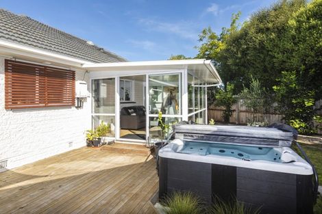 Photo of property in 76 Isleworth Road, Bishopdale, Christchurch, 8053