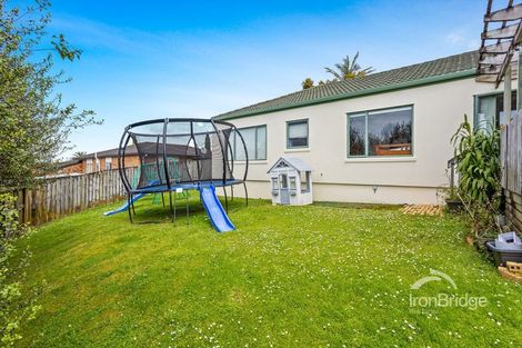 Photo of property in 22 San Pedro Place, Henderson, Auckland, 0612