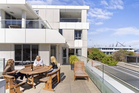 Photo of property in Anchorage Apartments, 411/36 Victoria Road, Mount Maunganui, 3116