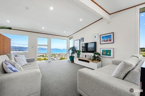 Photo of property in 92b Dowse Drive, Maungaraki, Lower Hutt, 5010