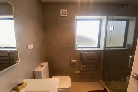 Photo of property in 133b Lancaster Road, Beach Haven, Auckland, 0626