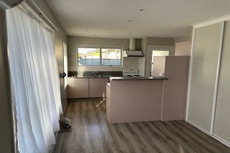 Photo of property in 82 Lowry Avenue, Redwood, Christchurch, 8051