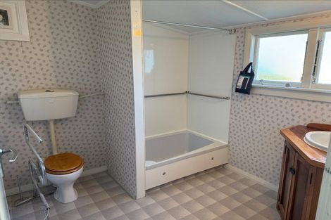 Photo of property in 33 Leonard Street, Waimate, 7924