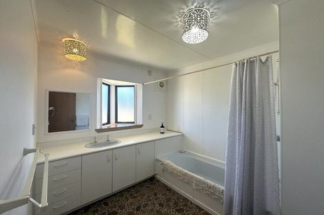 Photo of property in 43 Ohiwa Parade, Ohope, 3121