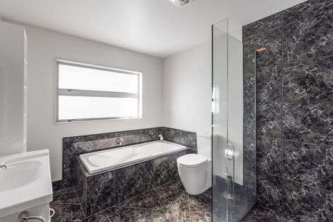 Photo of property in 11 Metzenthin Close, Raumati South, Paraparaumu, 5032