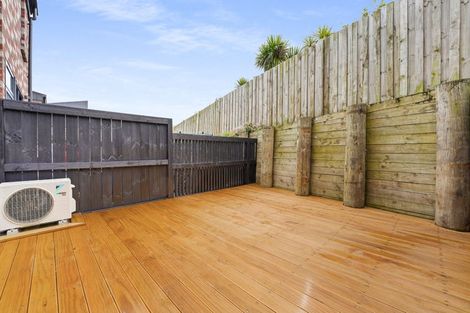 Photo of property in 10 Rara Lane, Manukau, Auckland, 2104