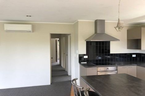 Photo of property in 1/42 Woodlands Crescent, Browns Bay, Auckland, 0630