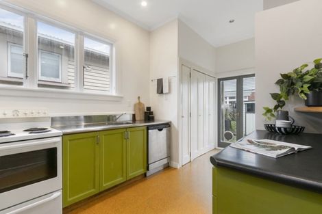 Photo of property in 444 Jackson Street, Petone, Lower Hutt, 5012